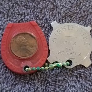 💜 B2G1 EUC vintage Mighty Mike Fits All Screws keychain with lucky penny